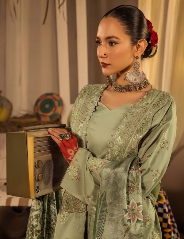 3-Piece Embriodered Viscose Suit - Image 2